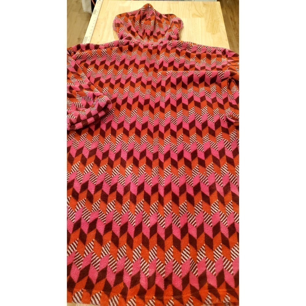 Vera Bradley Geometric Print Terry Short Robe Pink & Red - Picture 9 of 12